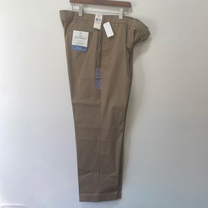 Khaki relaxed fit Dockers size W40 L34